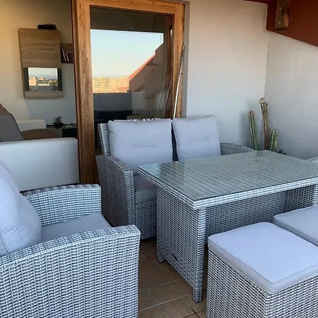 Relax Sea View Attic Apartment *